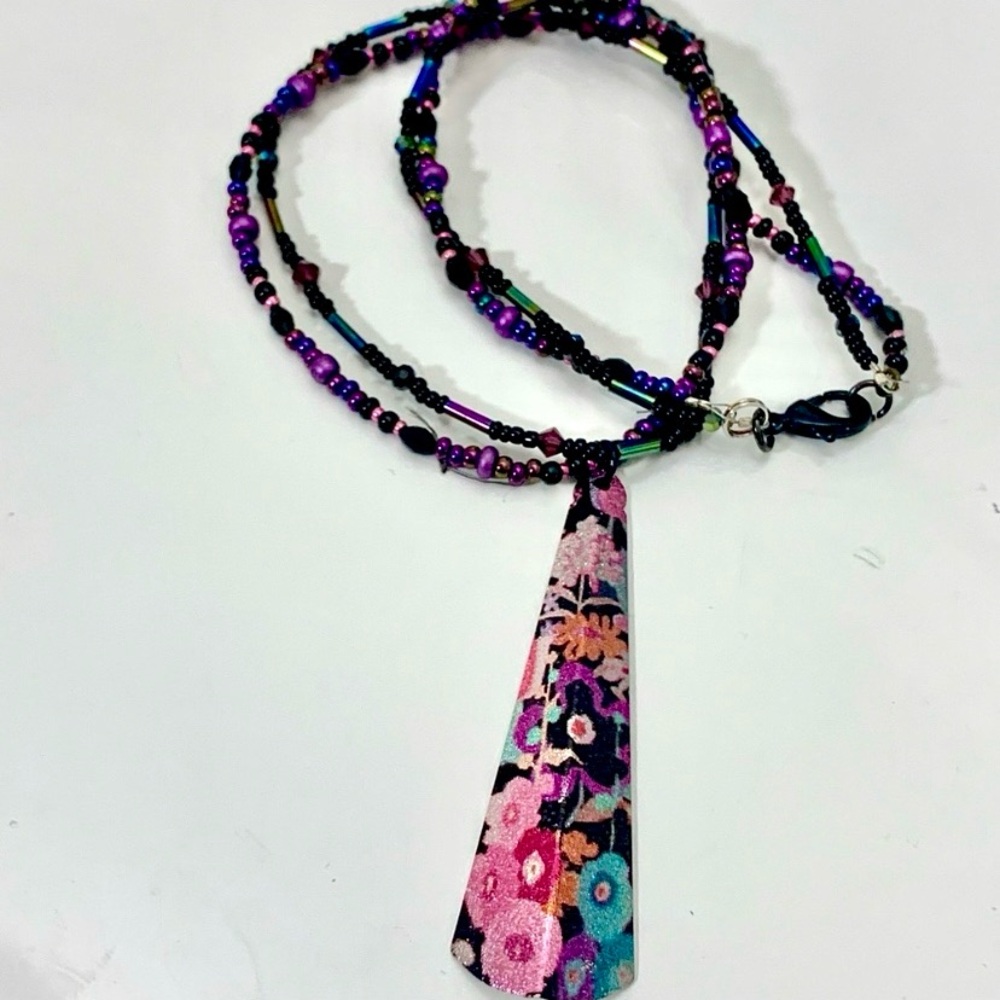 Purple & Black Floral Multi-strand Beaded Necklace - Picture 7 of 8